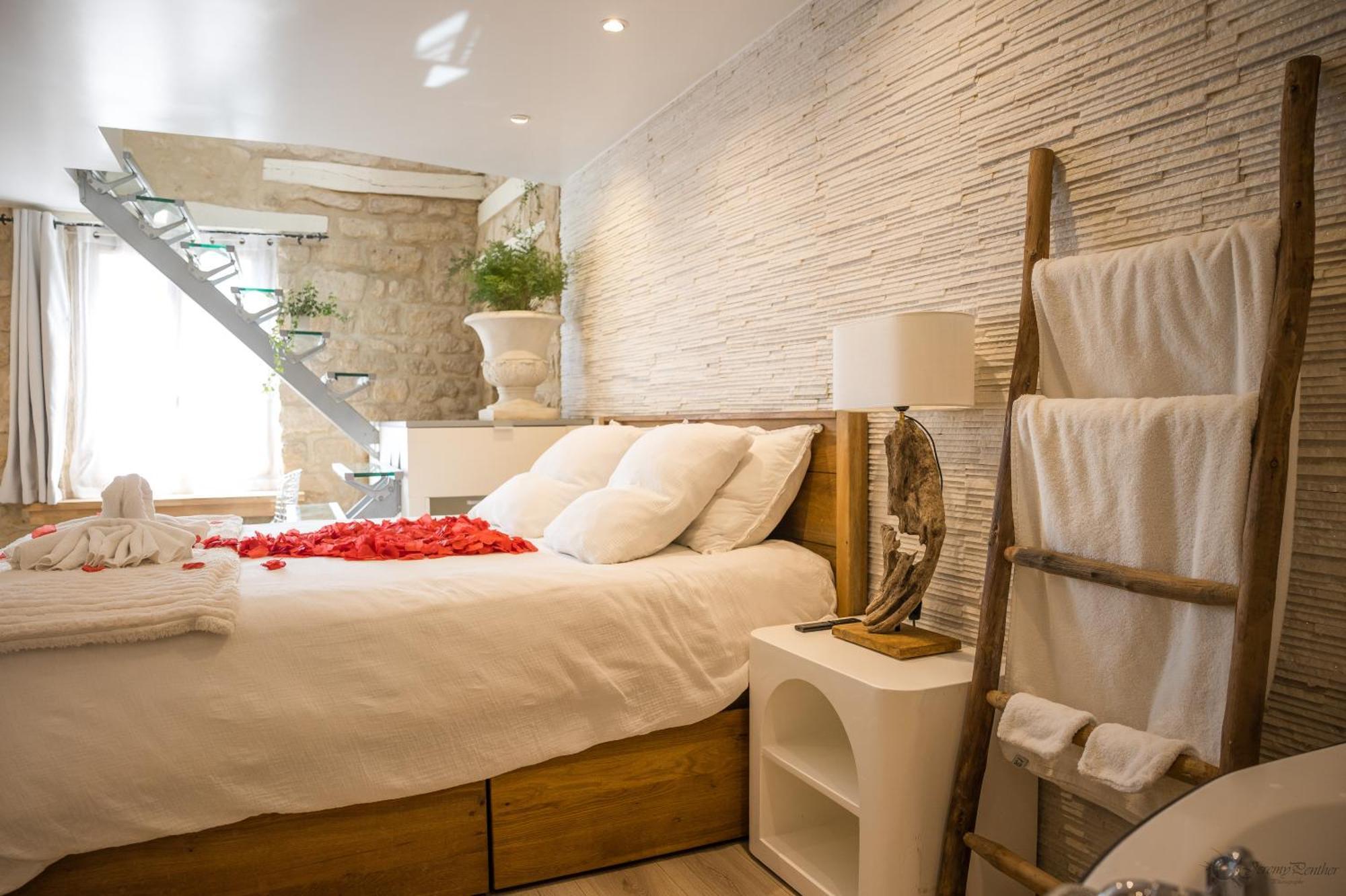 Apartamento Chez Millouz - Triplex Semi-Troglodyte Pontoise Exterior foto
