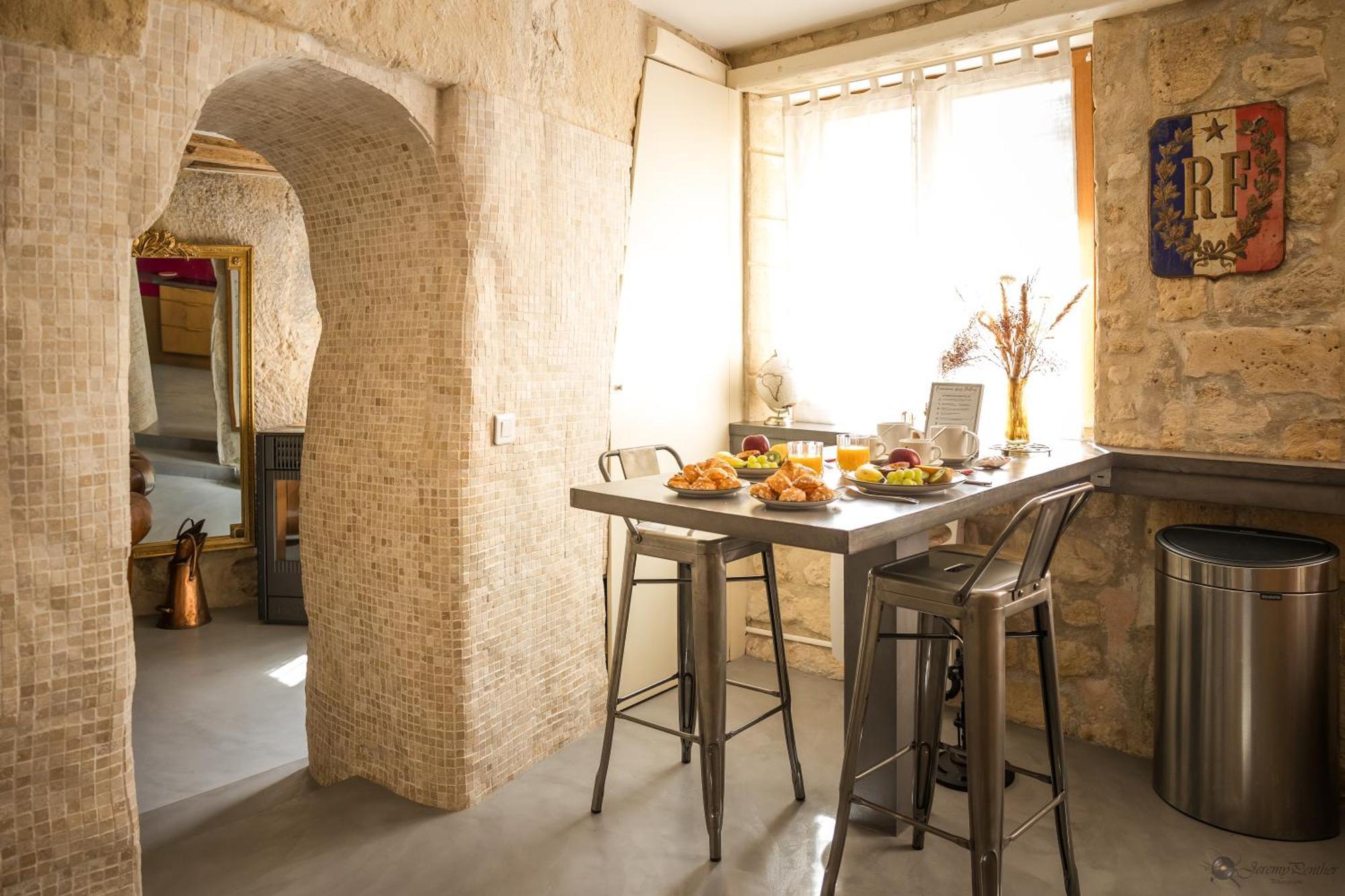 Apartamento Chez Millouz - Triplex Semi-Troglodyte Pontoise Exterior foto