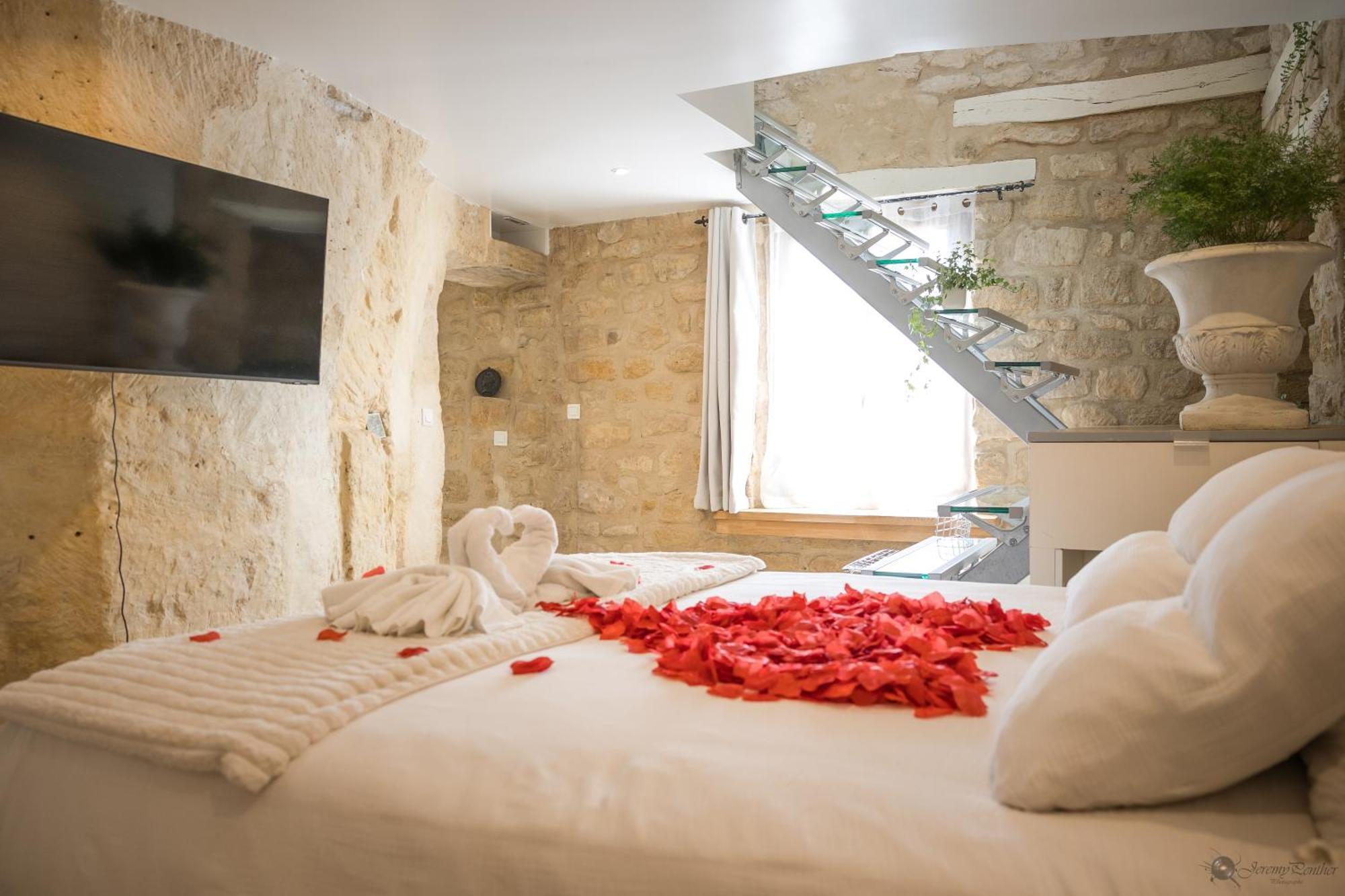 Apartamento Chez Millouz - Triplex Semi-Troglodyte Pontoise Exterior foto